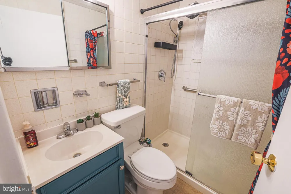 8200 HARRIS AVENUE Baltimore, MD 21234