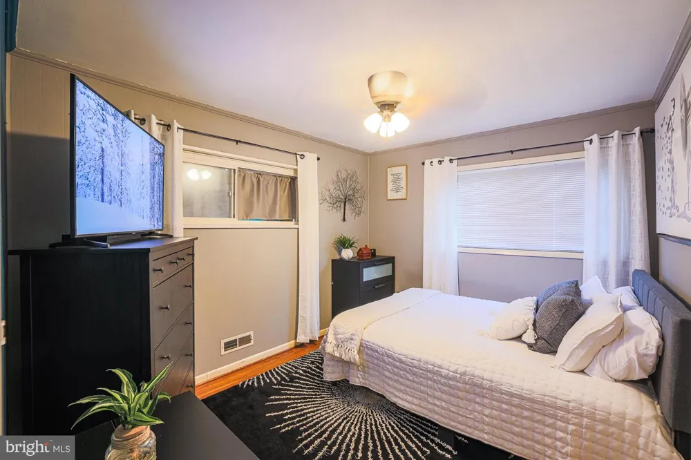 8200 HARRIS AVENUE Baltimore, MD 21234