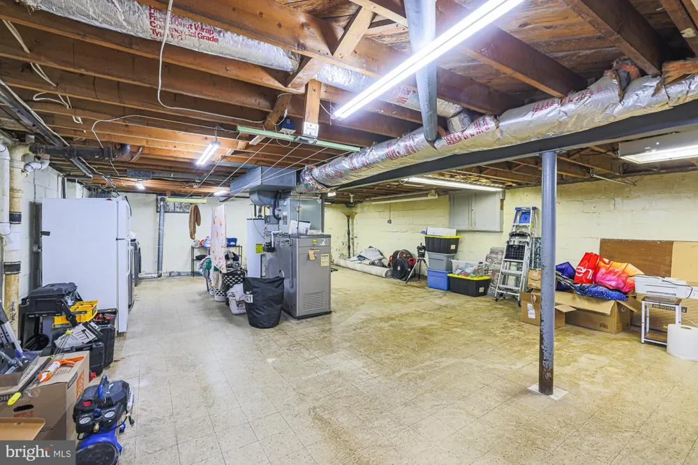 8200 HARRIS AVENUE Baltimore, MD 21234