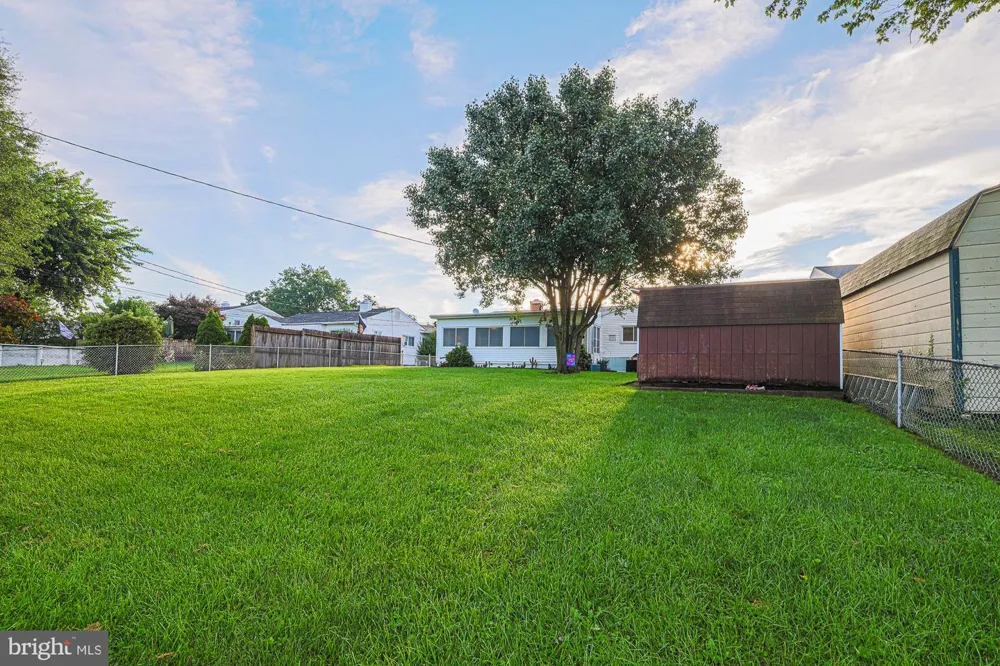 8200 HARRIS AVENUE Baltimore, MD 21234