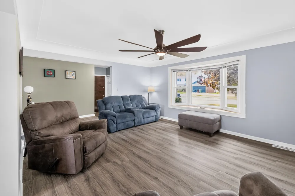 16657 Kennebec Street Southgate, MI 48195