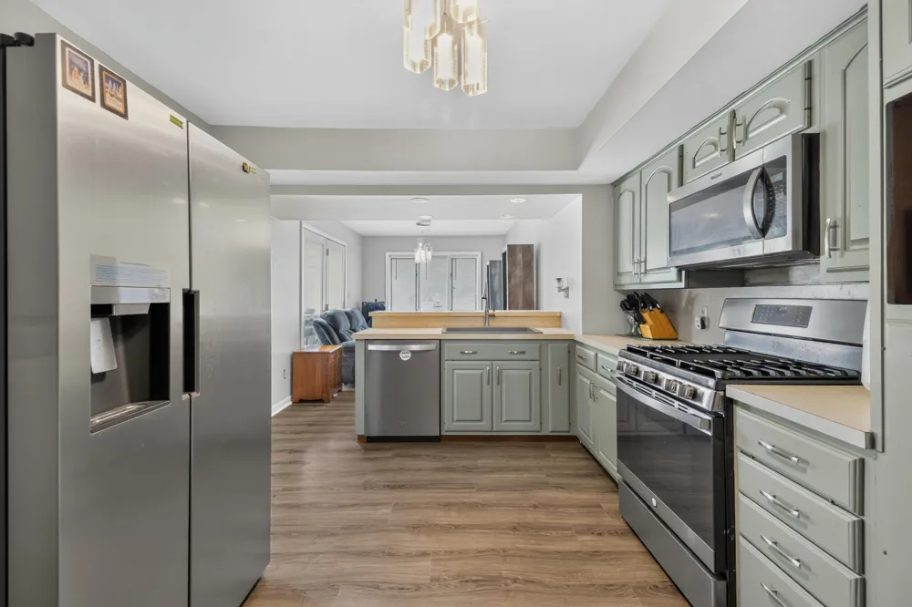 16657 Kennebec Street Southgate, MI 48195