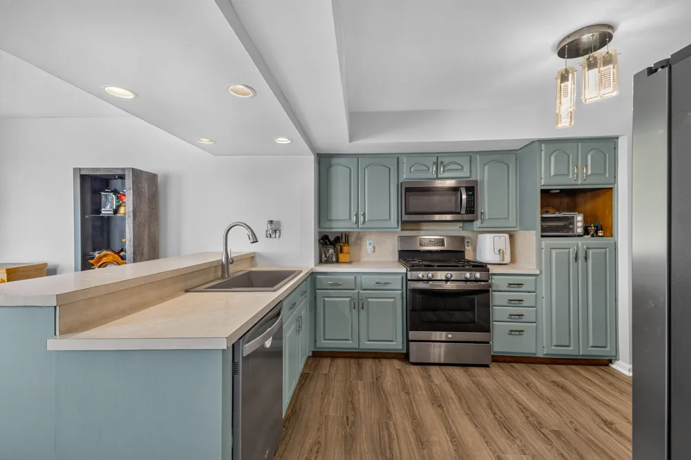 16657 Kennebec Street Southgate, MI 48195