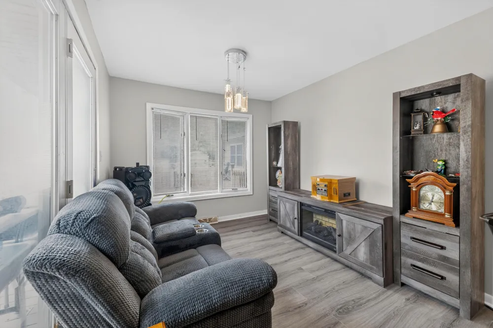 16657 Kennebec Street Southgate, MI 48195