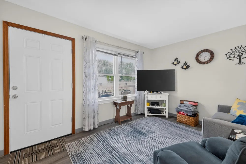 16657 Kennebec Street Southgate, MI 48195