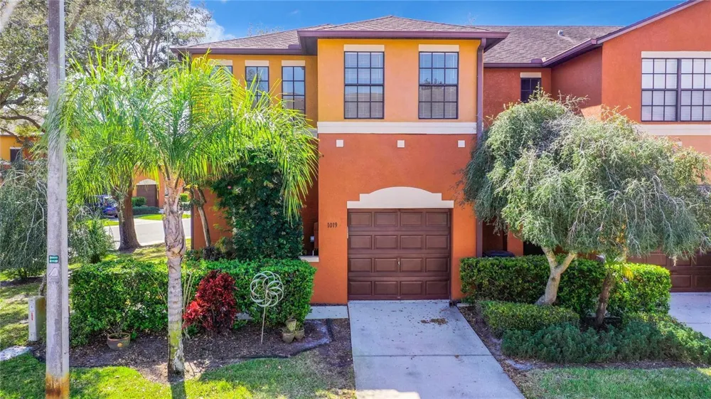 1019 BLACKWATER DRIVE Wesley Chapel, FL 33543