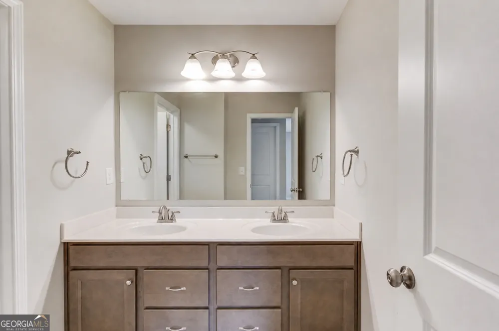 1043 Liberty Park DR Braselton, GA 30517