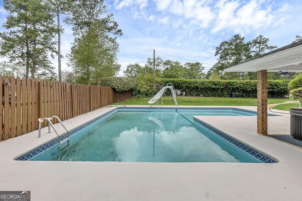 1296 McQuaig ST NW Cairo, GA 39828
