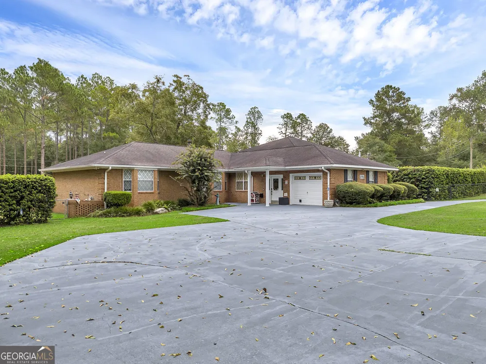 1296 McQuaig ST NW Cairo, GA 39828