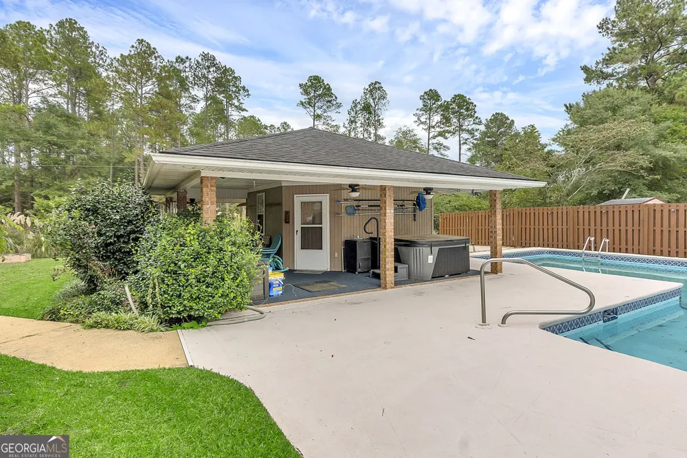 1296 McQuaig ST NW Cairo, GA 39828