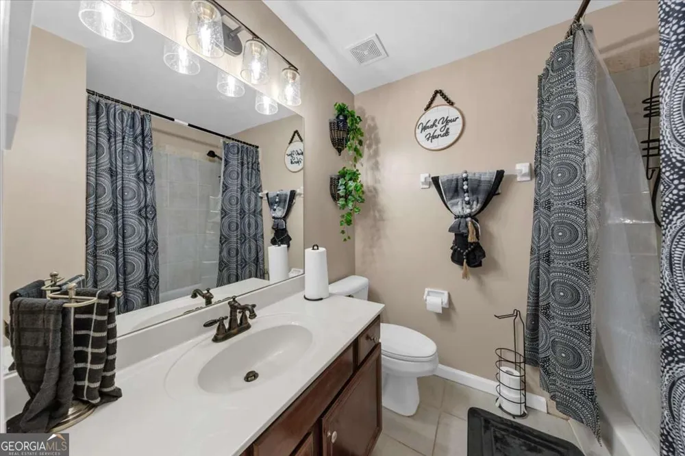 604 Arbor RDG Loganville, GA 30052
