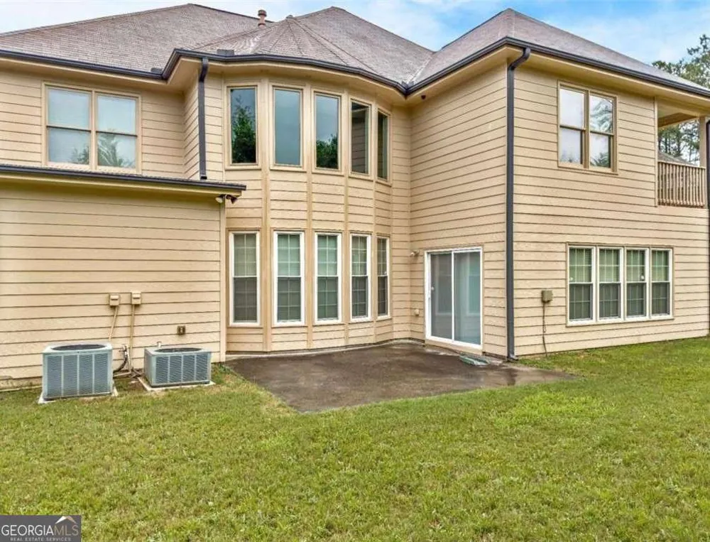 604 Arbor RDG Loganville, GA 30052