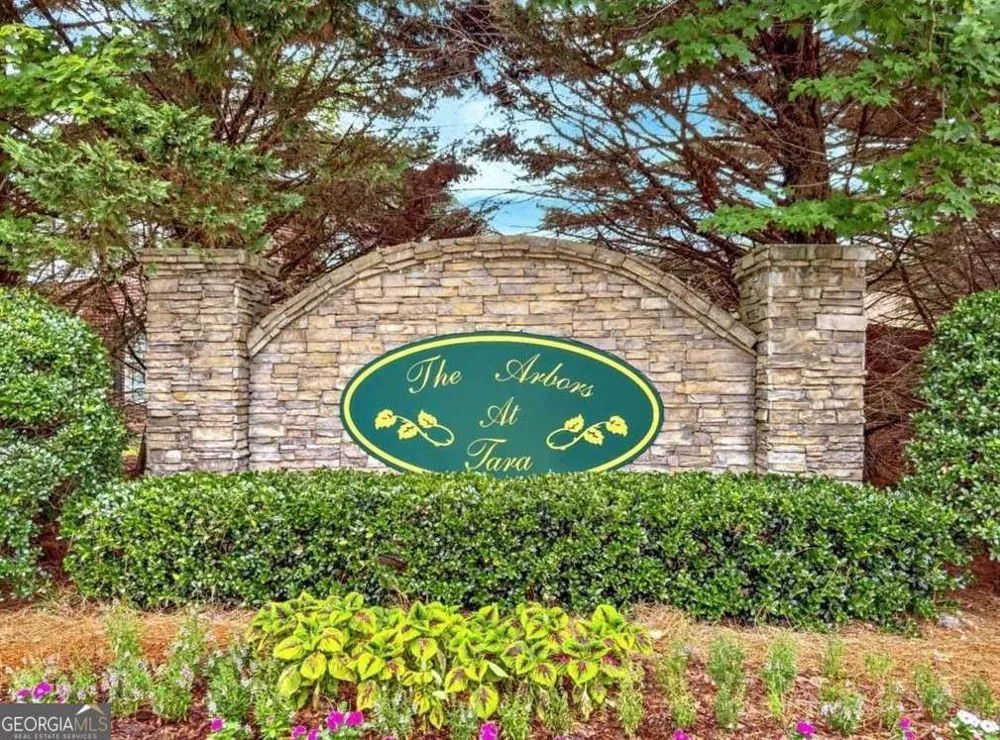 604 Arbor RDG Loganville, GA 30052