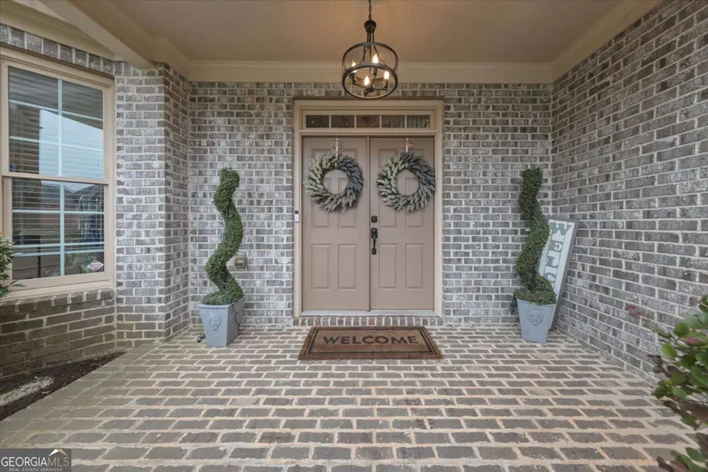 604 Arbor RDG Loganville, GA 30052