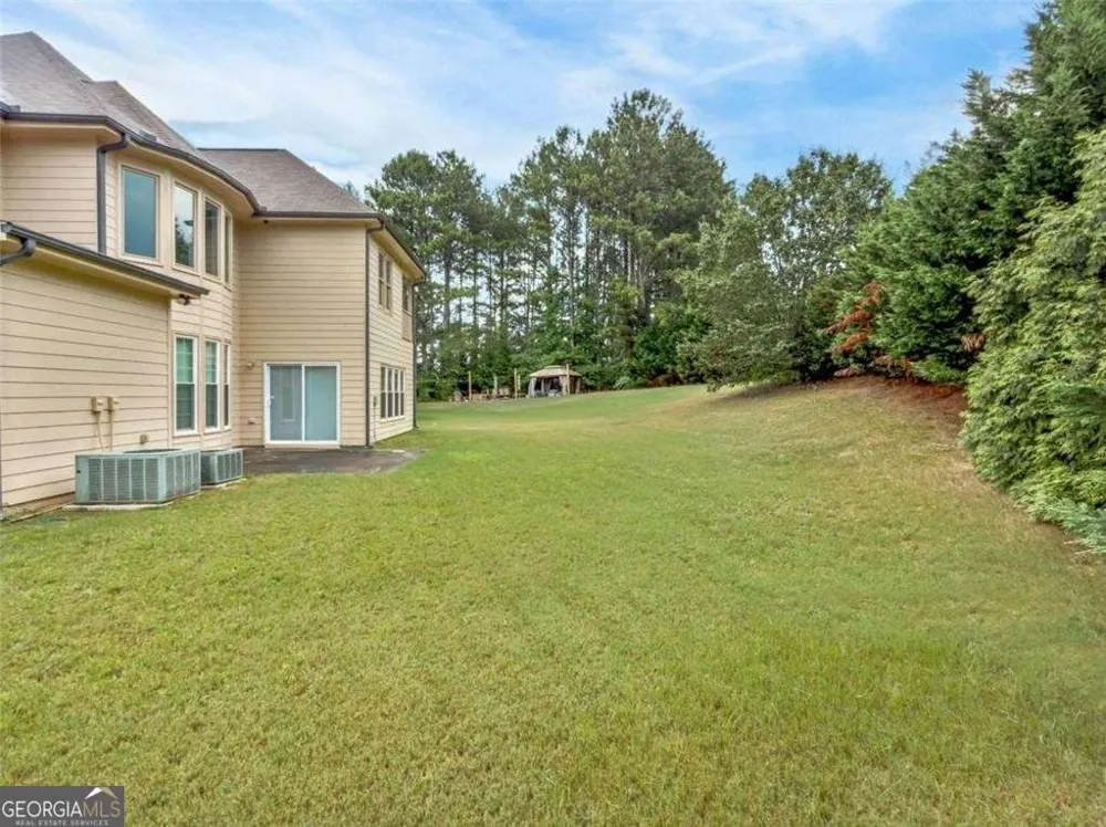 604 Arbor RDG Loganville, GA 30052