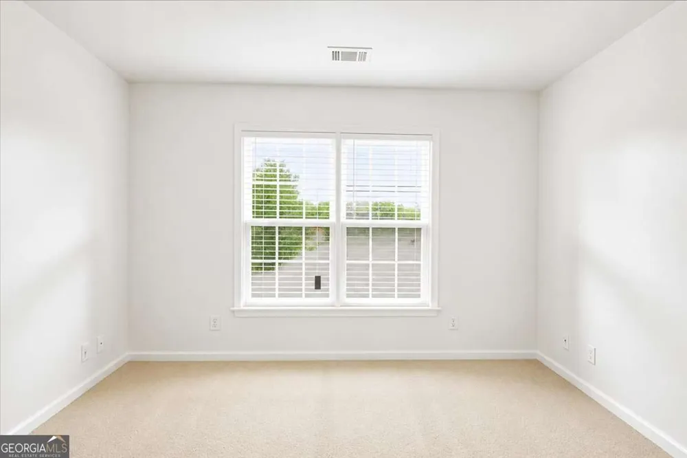 604 Arbor RDG Loganville, GA 30052