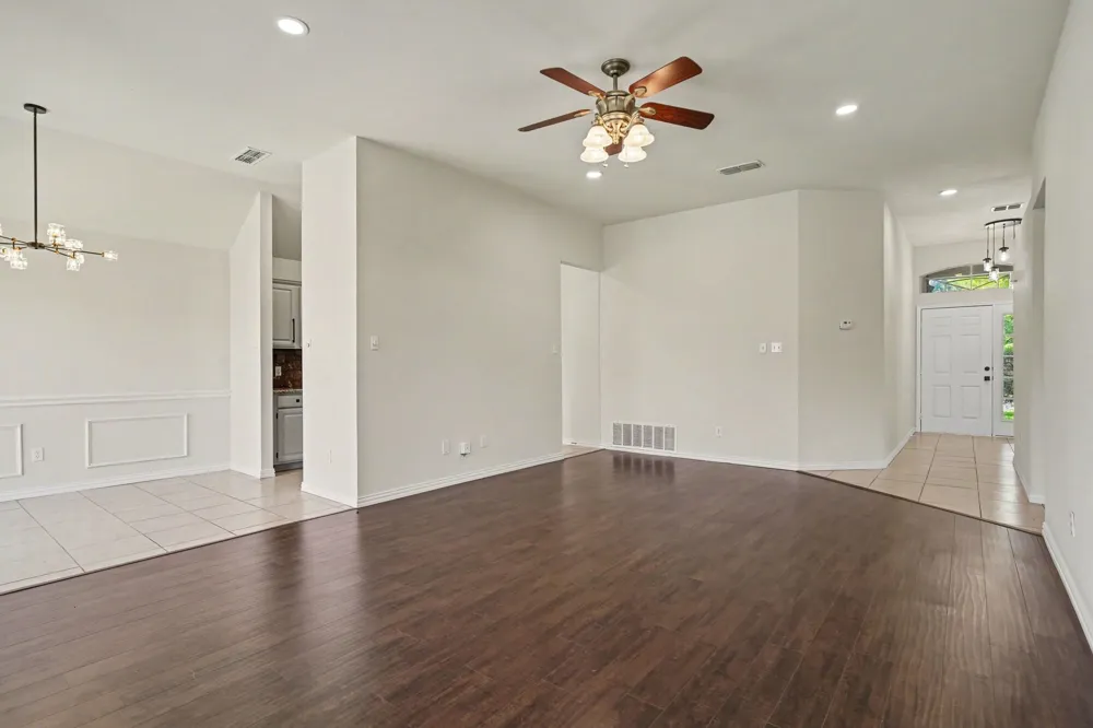 6017 Hilltop Drive Watauga, TX 76148