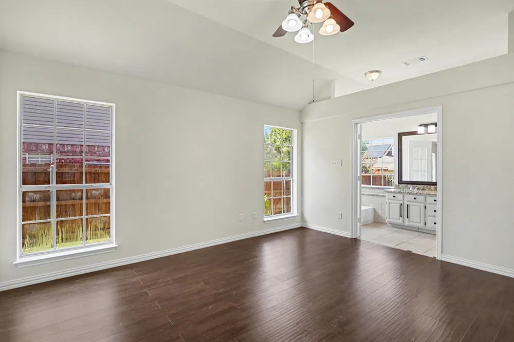 6017 Hilltop Drive Watauga, TX 76148