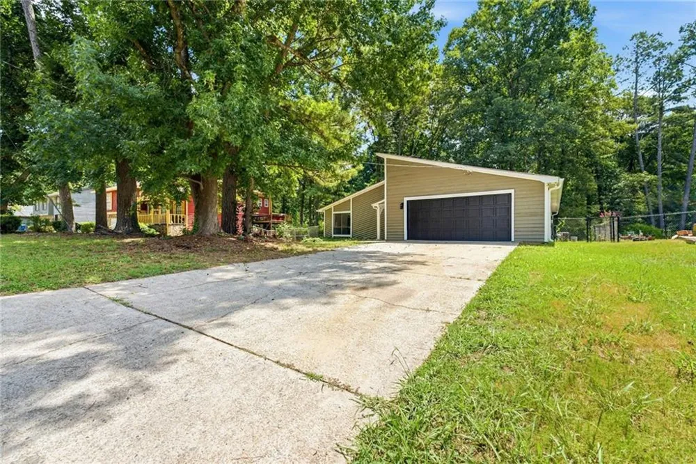 6350 Beethoven Circle Riverdale, GA 30296