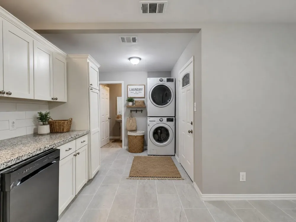 12313 23rd Street Santa Fe, TX 77510