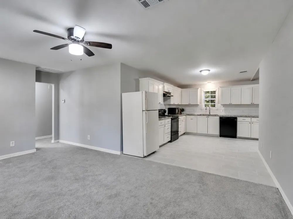 12313 23rd Street Santa Fe, TX 77510