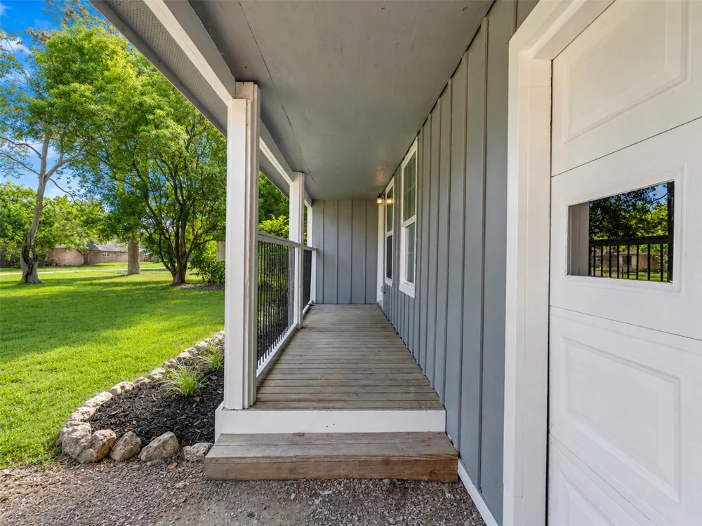 12313 23rd Street Santa Fe, TX 77510