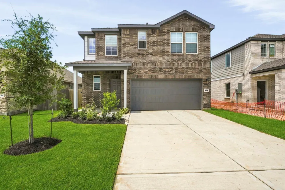 302 Amy Street Angleton, TX 77515