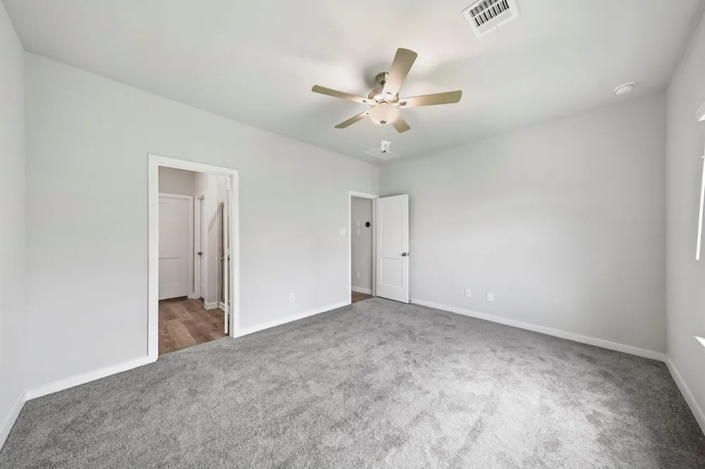 302 Amy Street Angleton, TX 77515