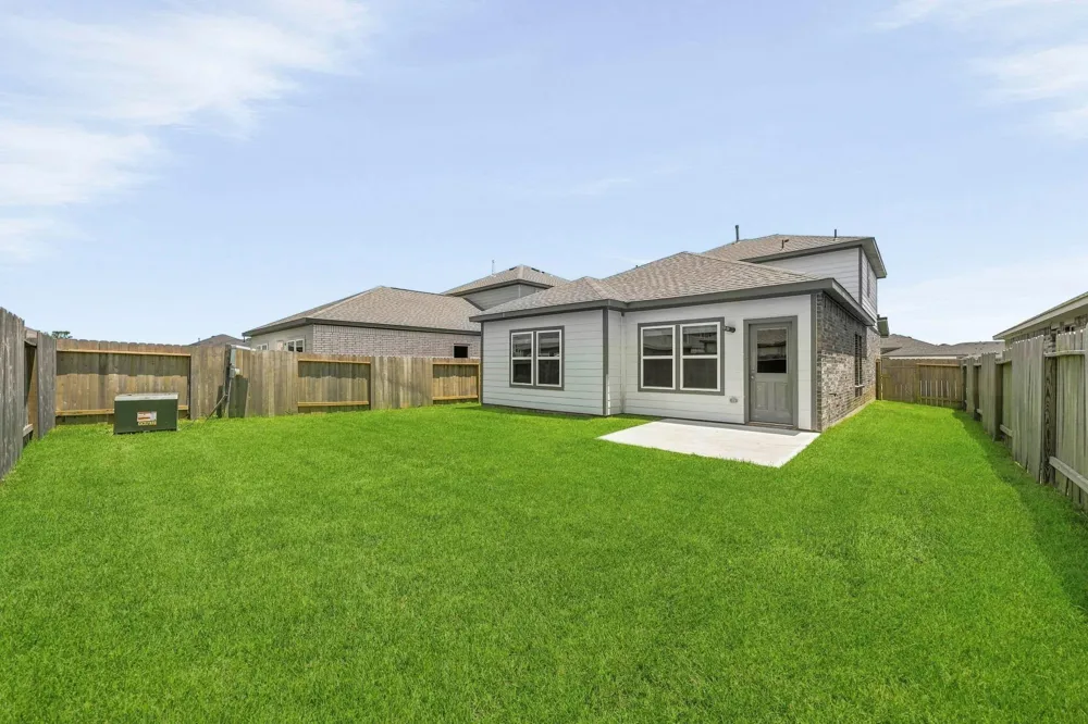 302 Amy Street Angleton, TX 77515