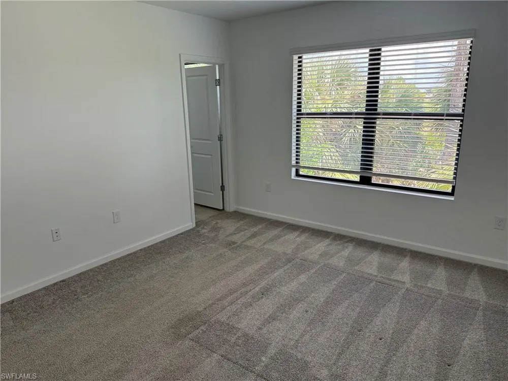 1672 Lake Jessup Circle Cape Coral, FL 33909