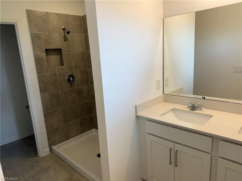 1672 Lake Jessup Circle Cape Coral, FL 33909