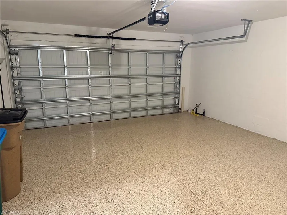 1672 Lake Jessup Circle Cape Coral, FL 33909