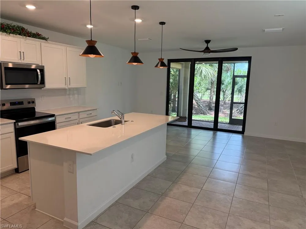 1672 Lake Jessup Circle Cape Coral, FL 33909