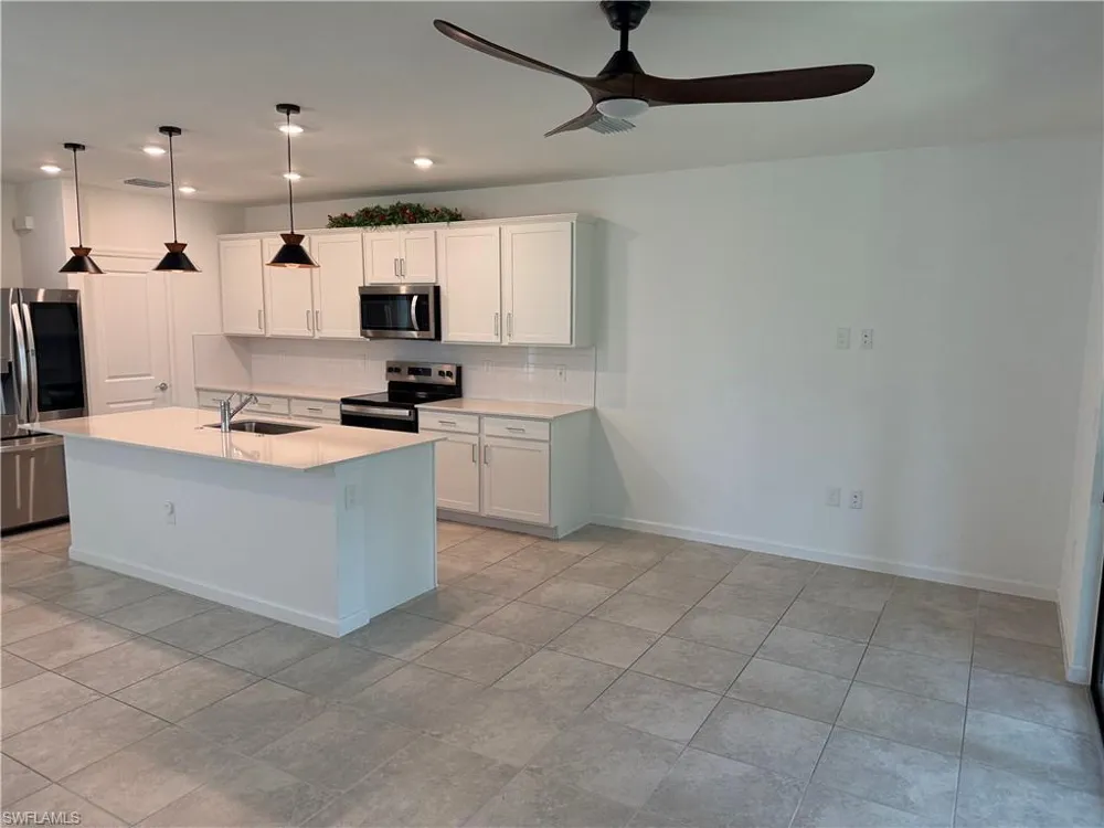 1672 Lake Jessup Circle Cape Coral, FL 33909