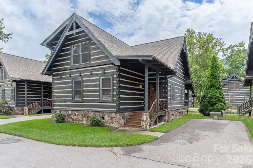 93 Rachels Circle Maggie Valley, NC 28751