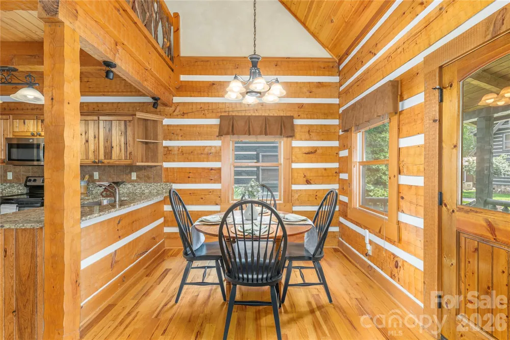 93 Rachels Circle Maggie Valley, NC 28751
