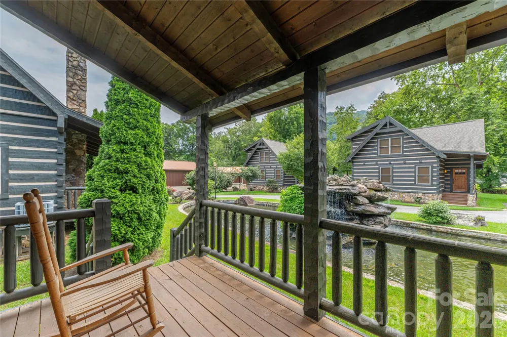 93 Rachels Circle Maggie Valley, NC 28751