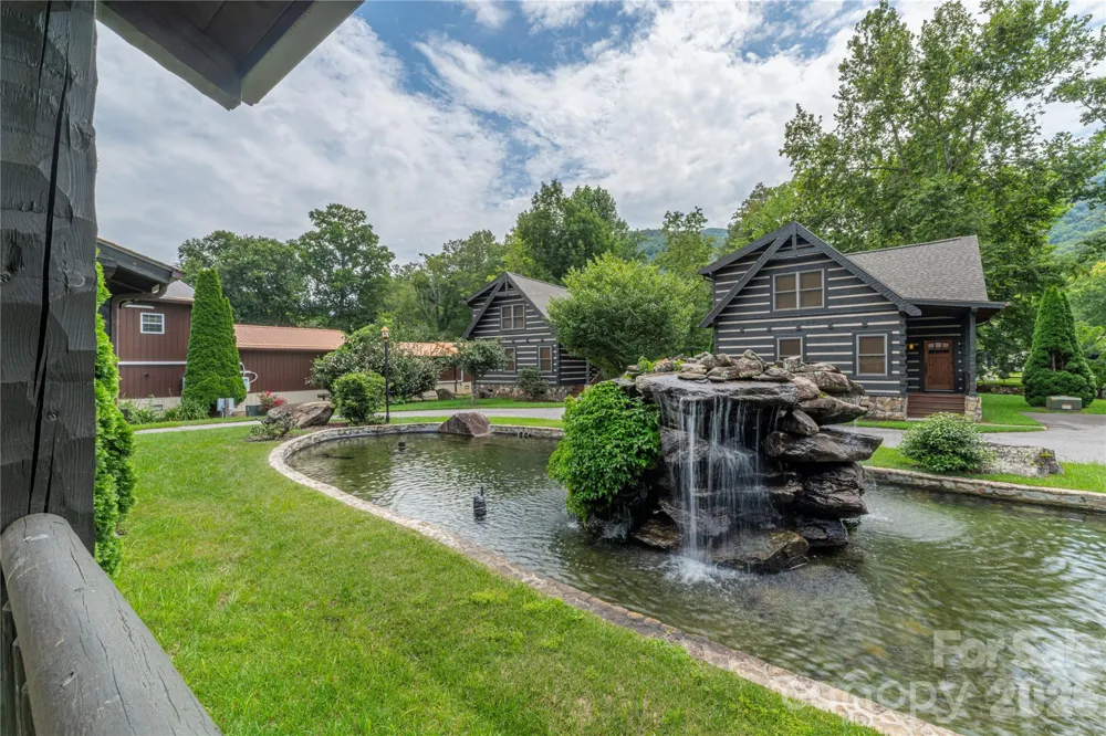 93 Rachels Circle Maggie Valley, NC 28751