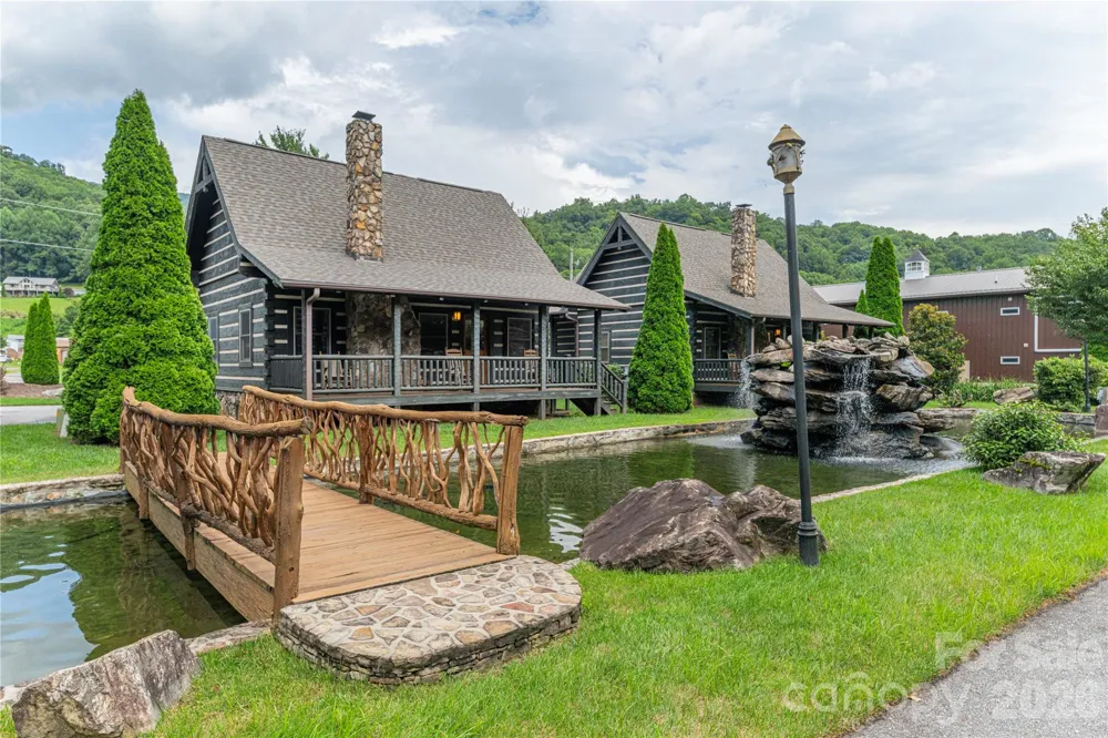 93 Rachels Circle Maggie Valley, NC 28751