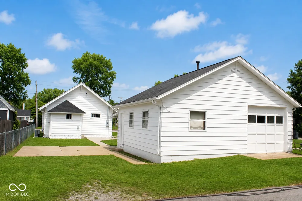 1707 W 8th Street Anderson, IN 46016