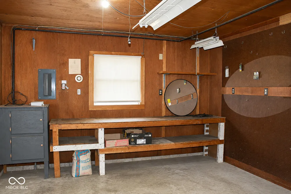 1707 W 8th Street Anderson, IN 46016