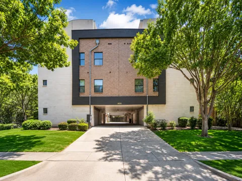 3930 Bowser Avenue #10