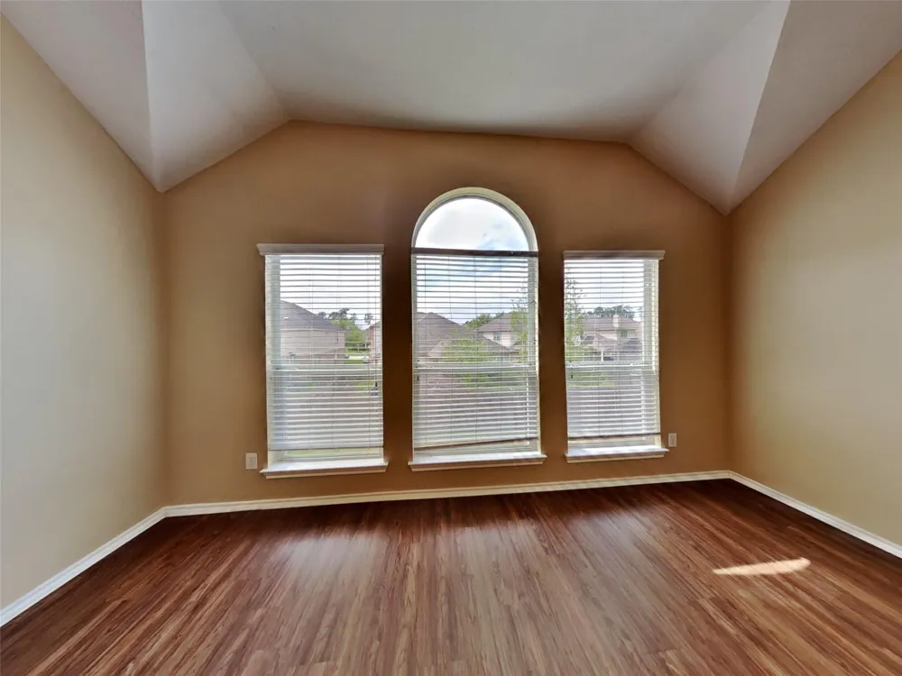 26004 Castle Meadow Lane Kingwood, TX 77339