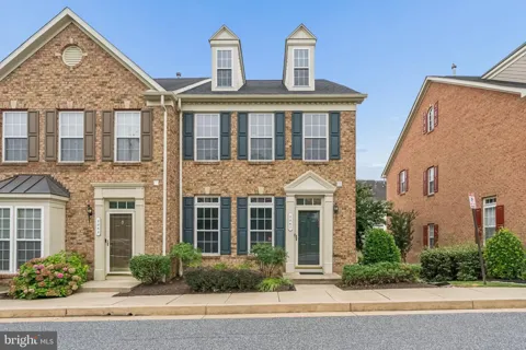 5067 CAMEO TERRACE #5067