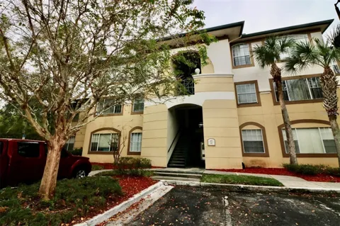 17101 CARRINGTON PARK DRIVE #405