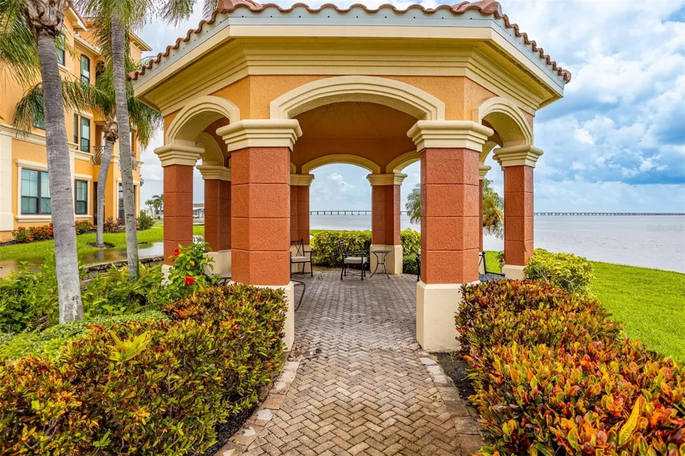 2717 VIA CIPRIANI #621B Clearwater, FL 33764