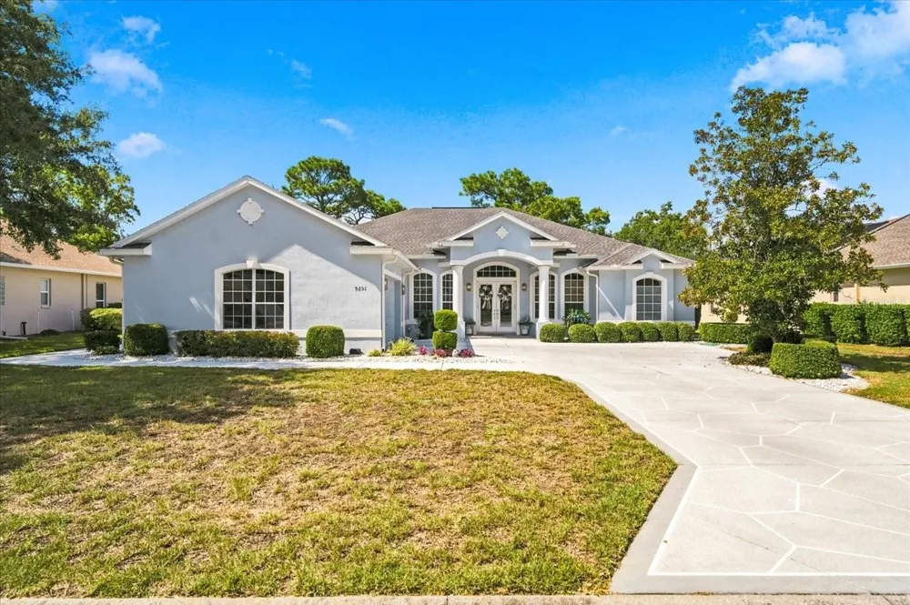 9251 GRAND CYPRESS DRIVE Weeki Wachee, FL 34613