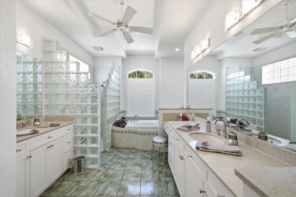 9251 GRAND CYPRESS DRIVE Weeki Wachee, FL 34613
