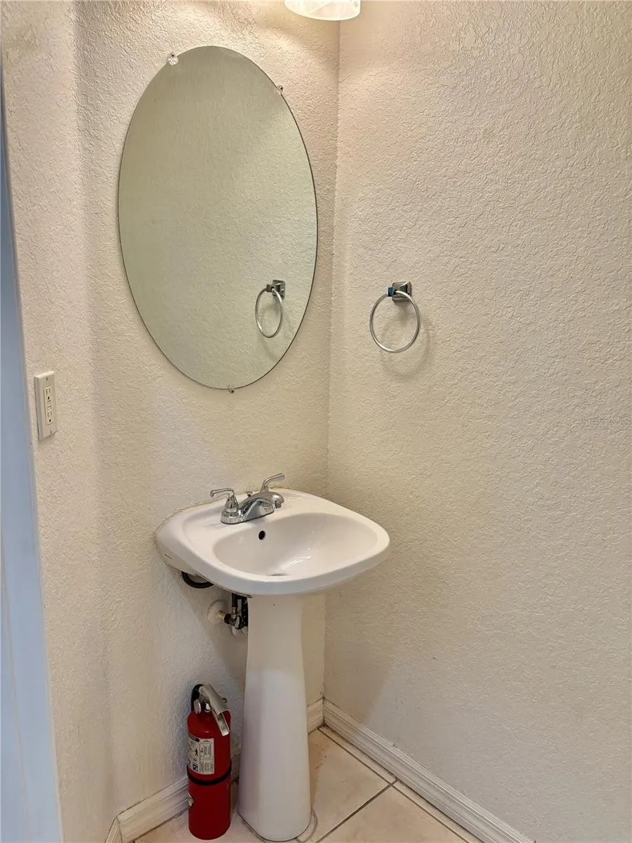 2490 LANCIEN COURT #4 Orlando, FL 32826