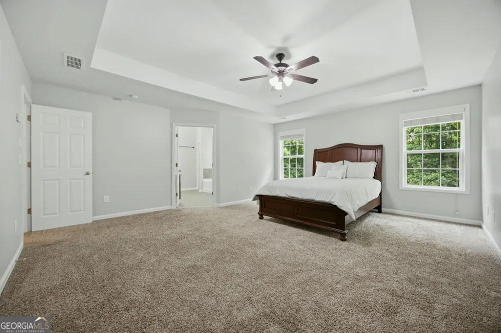 560 Crestmont LN Canton, GA 30114